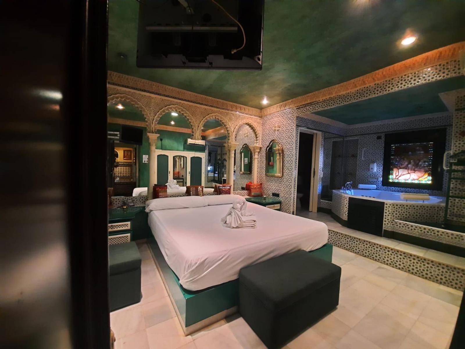 Avenida Andalucia - Solo Adultos Maison d'hôtes