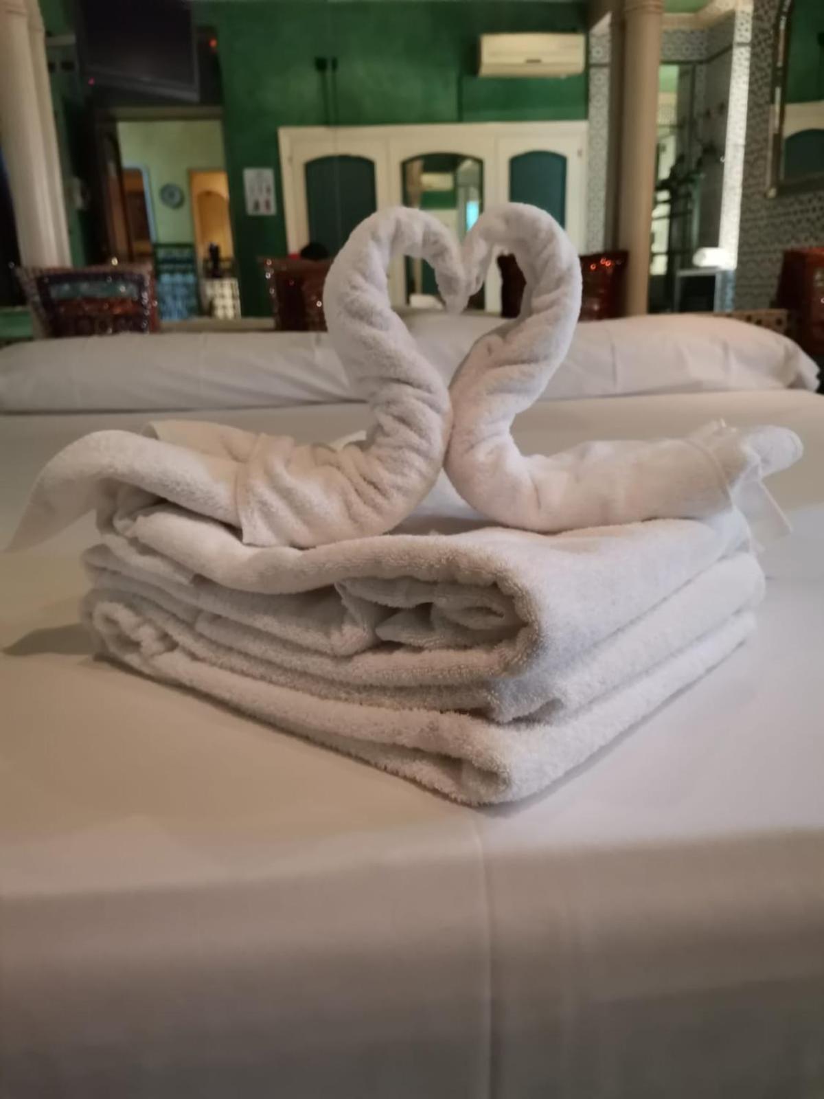 Avenida Andalucia - Solo Adultos * Séville