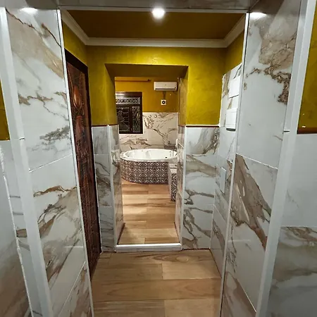 Hostal Avenida Andalucia - Solo Adultos Seville Exterior photo