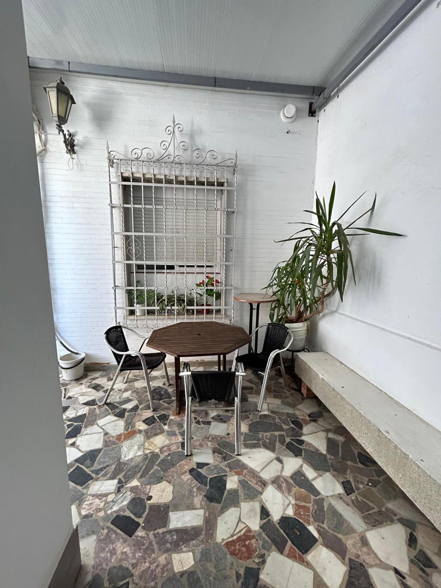 Pensión Avenida Andalucia Sevilla